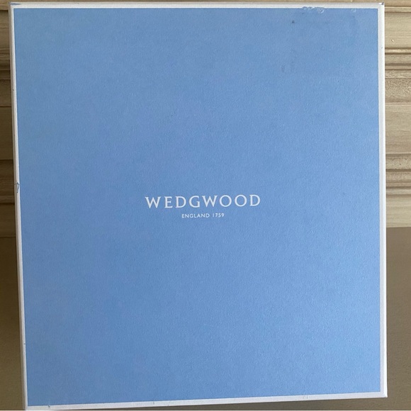 Wedgwood Wild Strawberry Tea for One NEW in Box - Picture 10 of 11